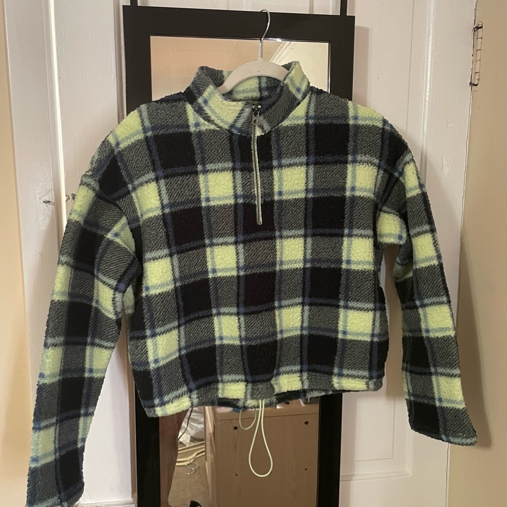 Cropped sweater
